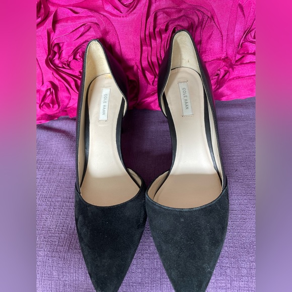 Cole Haan black 3” heals leather‎ and suede classic shoe size 6.5 B - Picture 2 of 11